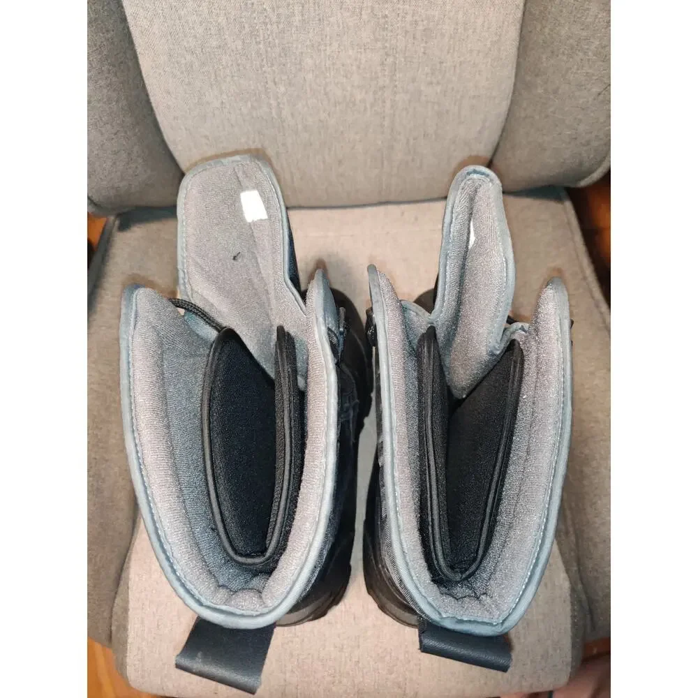 Outbrook Snow Boots Size 8 Men's